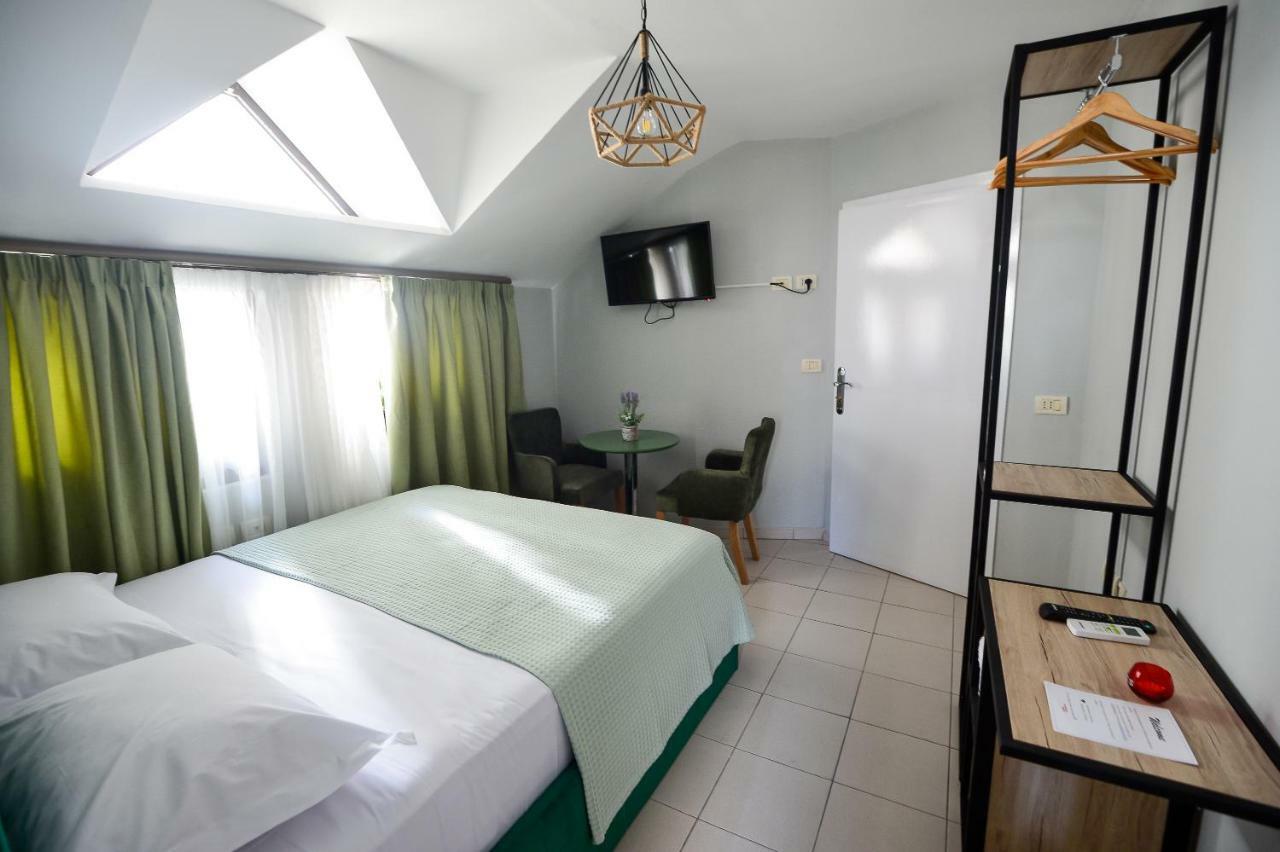 Hotel Niku Тирана Экстерьер фото